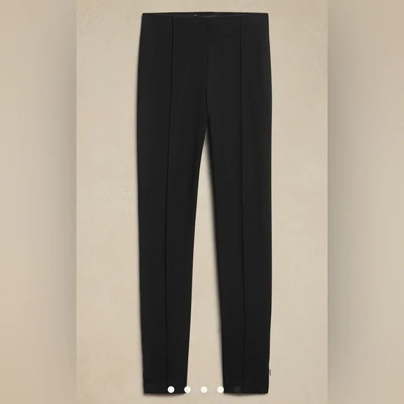 NWT Banana RepublicWomen’s olive green side zip/ankle zip pants, size 0